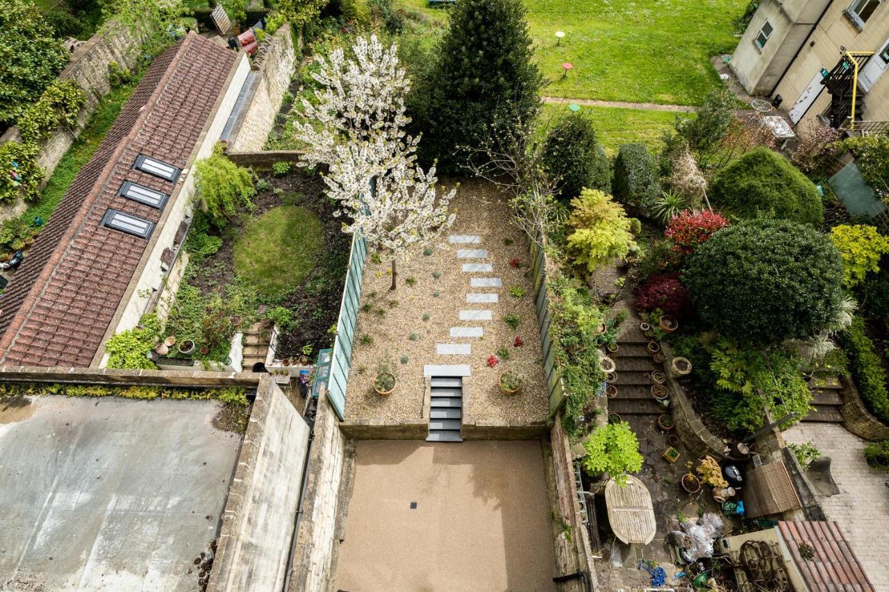 Luxurious Grand 6 Bedroom Home In Bath - Perfect For Groups & Sleeps 12! Exterior photo