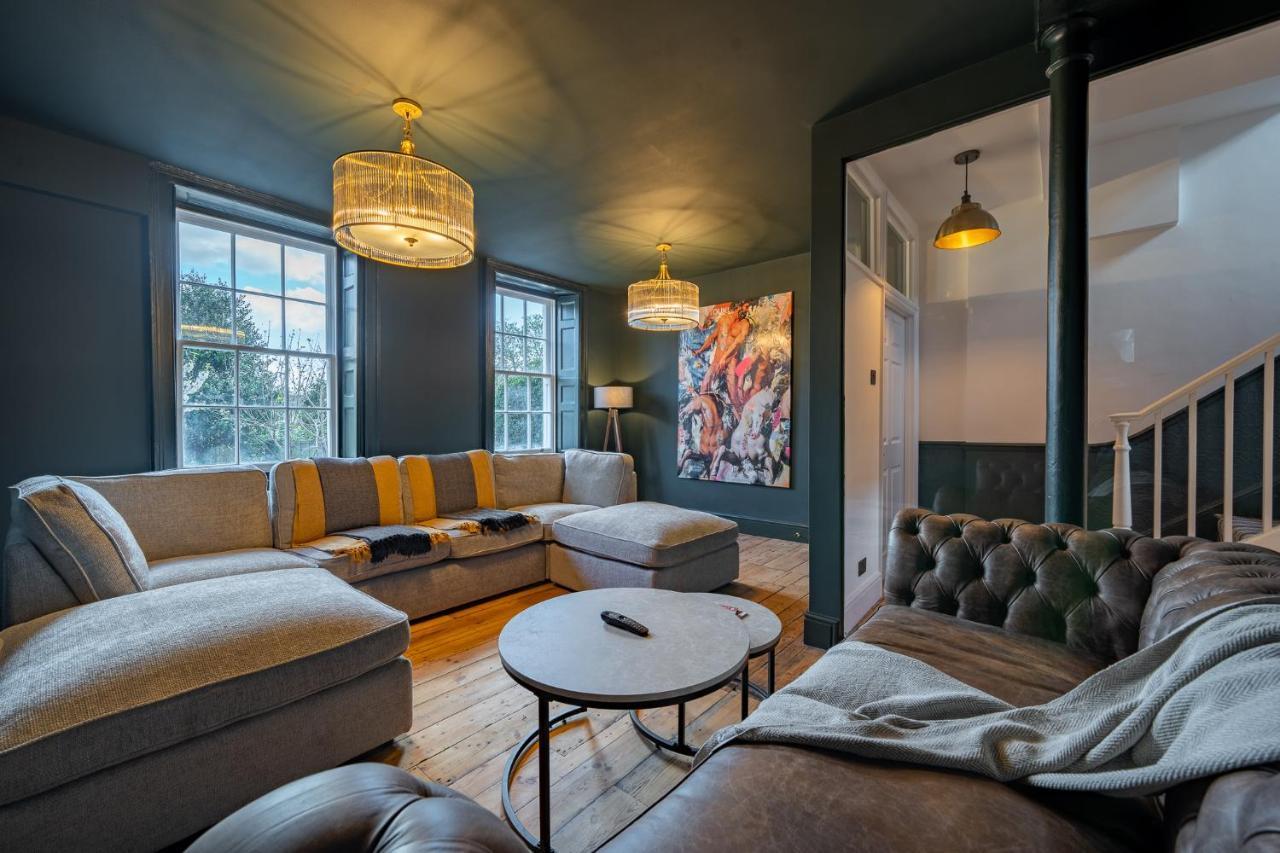 Luxurious Grand 6 Bedroom Home In Bath - Perfect For Groups & Sleeps 12! Exterior photo