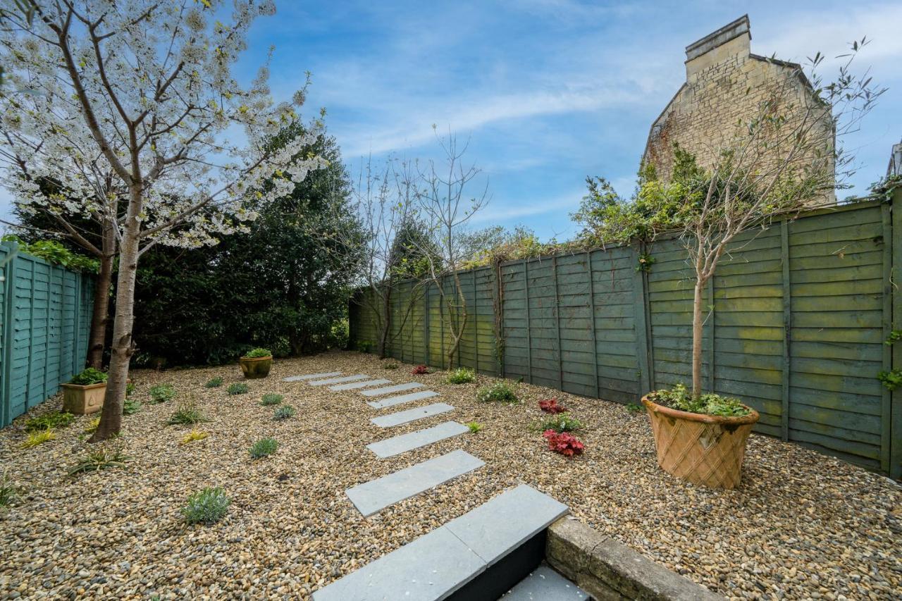 Luxurious Grand 6 Bedroom Home In Bath - Perfect For Groups & Sleeps 12! Exterior photo